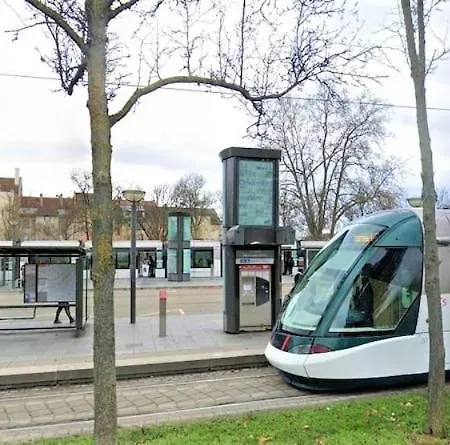 Vue Degagee, Cuisine Moderne Et Wifi *