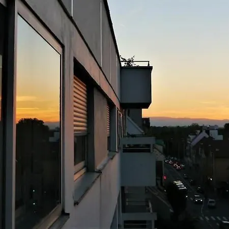 Apartment Vue Degagee, Cuisine Moderne Et Wifi Strasbourg