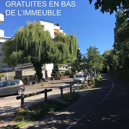 Vue Degagee, Cuisine Moderne Et Wifi * Strasbourg