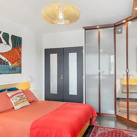 Vue Degagee, Cuisine Moderne Et Wifi