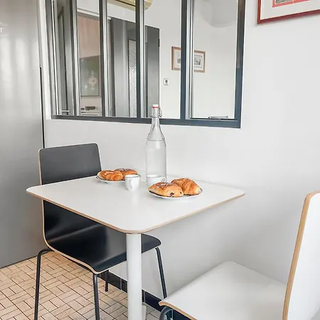 Apartment Vue Degagee, Cuisine Moderne Et Wifi