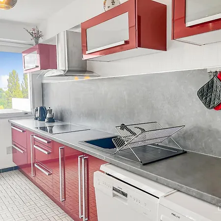 Apartment Vue Degagee, Cuisine Moderne Et Wifi