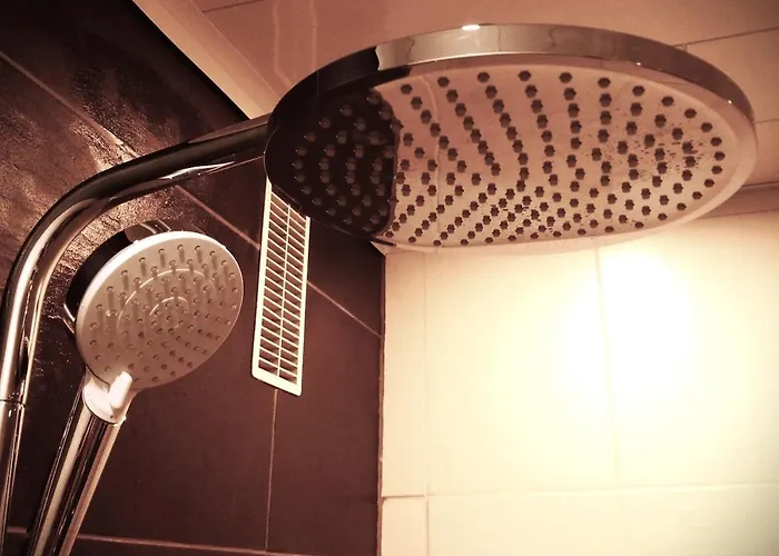 Vue Degagee, Cuisine Moderne Et Wifi *