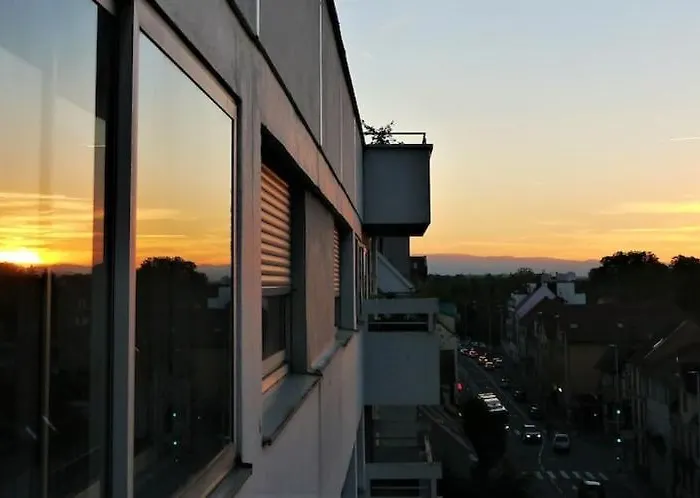 Lägenhet Vue Degagee, Cuisine Moderne Et Wifi Strasbourg